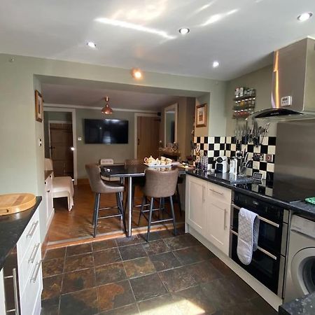 Outskirts Of Ulverston, Entire Cottage - Sleeps 4 Luaran gambar